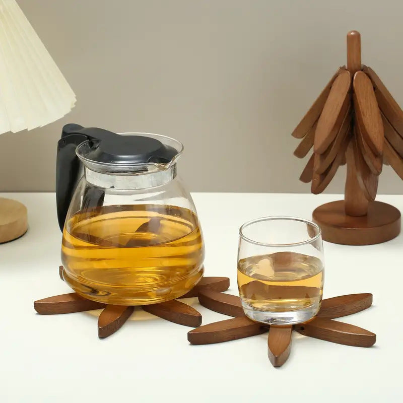 Umweltfreundliches klappbares Holz-Untersetzer-Set im skandinavischen Stil