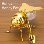Honigglas in Bienenform als Symbol für Struktur und Zusammenhalt